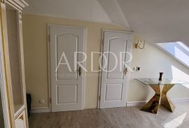 Belveder, ekskluzivan stan u potkrovlju, sa liftom, Rijeka, Apartamento