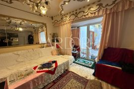 Opatija centar, stan u prizemlju sa terasom, Opatija - Okolica, Appartement