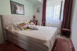 PRILIKA! Rijeka, Donji Zamet, dva stana s okućnicom, Rijeka, Appartment