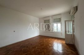 Opatija, etaža u lijepoj staroj vili, Opatija, Appartment