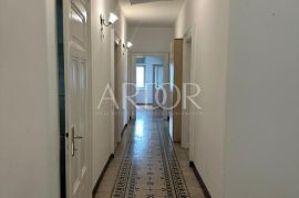 Opatija, etaža u lijepoj staroj vili, Opatija, Apartamento