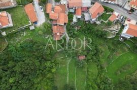 Rijetkost! Kastav, zemljište 4100m2 sa kućom i garažom, Kastav, House