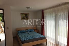 Rovinj, apartmanska kuća drugi red do mora!, Rovinj, Maison