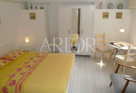 Rovinj, apartmanska kuća u blizini mora, Rovinj, Maison