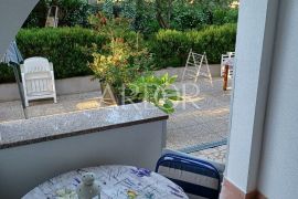 Rovinj, apartmanska kuća u blizini mora, Rovinj, Дом