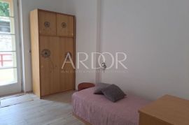 Strossmayerova ulica, dva stana, zgrada sa liftom, Rijeka, Appartement