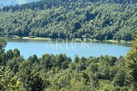 Fužine, građevinsko zemljište kraj jezera Bajer, Fužine, Land