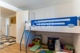 Cres, stan sa galerijom, Cres, Apartamento