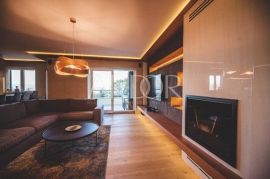 Opatija, Pobri, luksuzno uređen stan u vili, Opatija - Okolica, Appartement