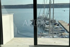 Jadranovo, penthouse 1.red do mora, sa garažnim mjestom!, Crikvenica, Kвартира