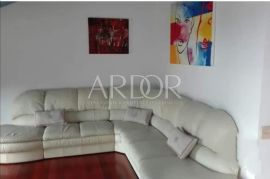 Hosti, stan 2S+DB, Rijeka, Apartamento