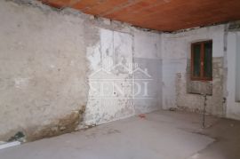 Podmurvice, roh bau stan 76m2, Rijeka, Appartment