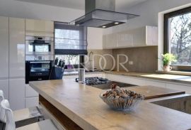 Rovinjsko Selo, villa 385 m2, Rovinj, بيت