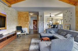 Rovinjsko Selo, villa 385 m2, Rovinj, Famiglia