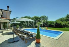 Rovinjsko Selo, villa 385 m2, Rovinj, Famiglia