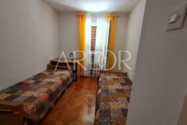 CRES GRABAR, 70 M2, minuta do mora!, Cres, Kвартира