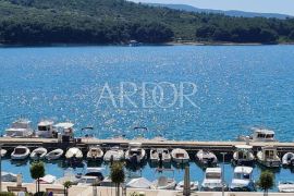 CRES GRABAR, 70 M2, minuta do mora!, Cres, Stan