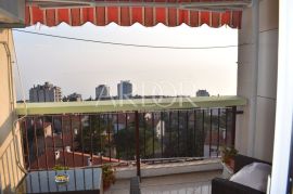 Zamet, stan sa balkonom, Rijeka, Apartamento