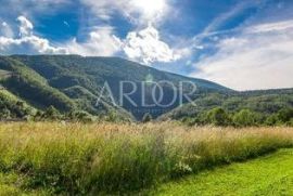 Bjelolasica, kuća sa apartmanima, Ogulin, House