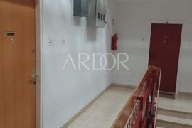 Cres- stan za adaptaciju 50 metara od mora, Cres, Appartement