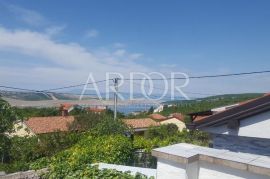 Jadranovo, kuća sa 3 apartmana, Crikvenica, Casa