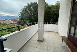 Kostrena, novoadaptirani stan za najam, prizemlje, Kostrena, Διαμέρισμα