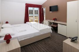 PAG obiteljski hotel, Pag, Propiedad comercial