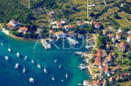 MALI LOŠINJ, ILOVIK - ZEMLJIŠTE, Mali Lošinj, Land