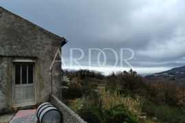 BRSEČ starina sa pogledom, Mošćenička Draga, Casa