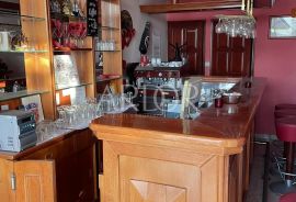 Kostrena, zakup, kompletno uređeni i opremljeni kafić, Kostrena, Ticari emlak
