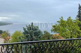 Volosko, prekrasna kuća s pogledom na more, Opatija, بيت