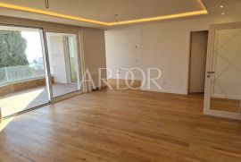 Opatija novogradnja, stan 2S+DB u prizemlju s pogledom na more, Opatija, Apartamento