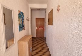 Viškovo, najam 2s/db s  lijepom terasom, Viškovo, Apartamento