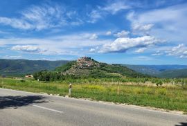 Objekt s uhodanom turističkom djelatnosti na jedinstvenoj lokaciji, Motovun, Propriedade comercial