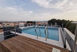 Zadar - Petrići, trosoban penthouse sa krovnom terasom i bazenom 146,19 m2, Zadar, Appartement