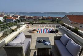 Trogir, moderna vila s bazenom, Trogir, Famiglia