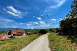 IMANJE S KUĆOM I 4 DODATNA OBJEKTA, Pićan, Σπίτι