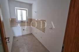 Selce stan sa okućnicom, Crikvenica, Wohnung