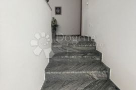 Malinska apartman 70m2 novogradnja, Malinska-Dubašnica, Kвартира