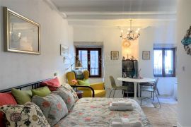 ROVINJ – romantičan studio na top lokaciji, Rovinj, Appartement