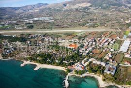 Trogir - građevinsko zemljište prvi red do mora, Trogir - Okolica, Land