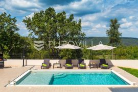 Istra, Rakalj, prekrasna vila s bazenom i pogledom na more na 1000 m2 zemljišta, Marčana, Maison