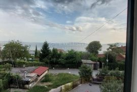 Krnjevo, 1s+db 37 m2 sa pogledom na more, Rijeka, Stan
