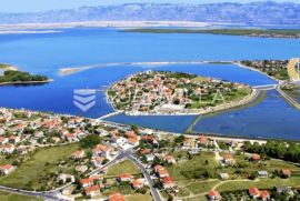 Zadar, Nin, građevinsko zemljište 1421m2, Nin, Земля
