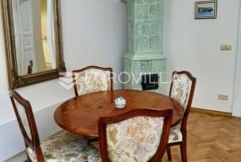 Opatija - Centar, luksuzan trosoban stan u prekrasnoj vili prvi red do mora, NKP 118 m2, Opatija, Flat