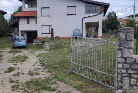 VIŠKOVO-DOBRA I PROSTRANA KUĆA, Viškovo, Casa