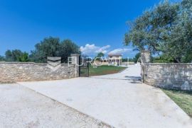 Istra, Fažana, villa sa bazenom i direktnim pogledom na Fažanu i Brijune, Fažana, Haus