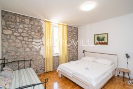 Dubrovnik, kamena kuća s 2 stana BRP 262 m2, Dubrovnik, House
