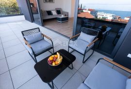 OPATIJA, CENTAR - unikatna namještena nekretnina u centru Opatije s bazenom, 200 metara od Lungomare, garaža, pogled, Opatija, Appartement