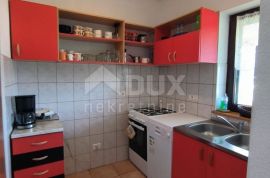 ISTRA, PULA - Apartmanska kuća na mirnoj i traženoj lokaciji!, Pula, House